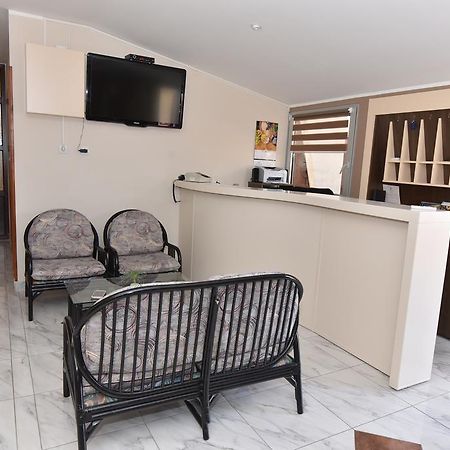Bed and Breakfast Prenociste Gazela Pirot Zewnętrze zdjęcie