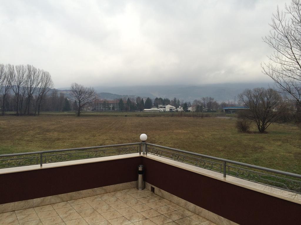 Bed and Breakfast Prenociste Gazela Pirot Zewnętrze zdjęcie